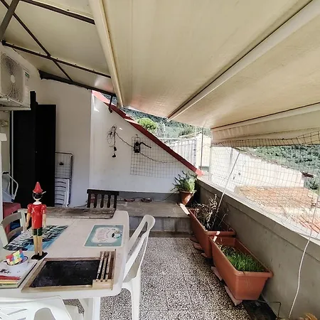 La Casa Colorata Con Vista Daire