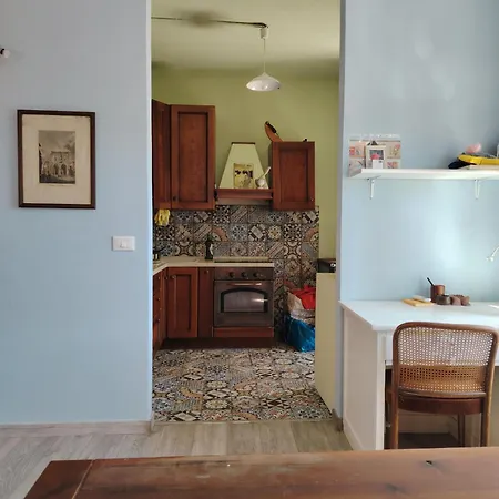La Casa Colorata Con Vista Daire *