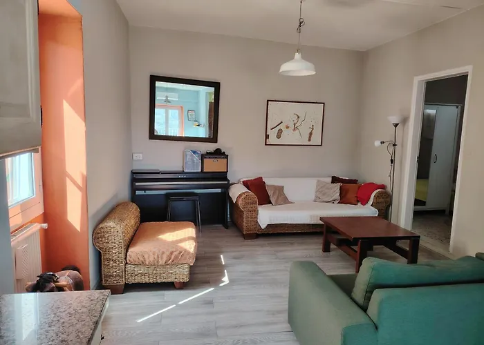 La Casa Colorata Con Vista Borgomaro