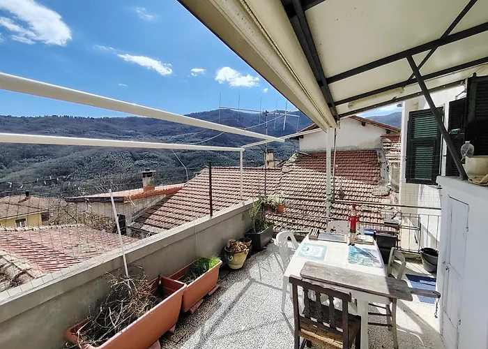 La Casa Colorata Con Vista